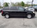 Brilliant Black Crystal Pearl 2009 Chrysler Town & Country LX Exterior