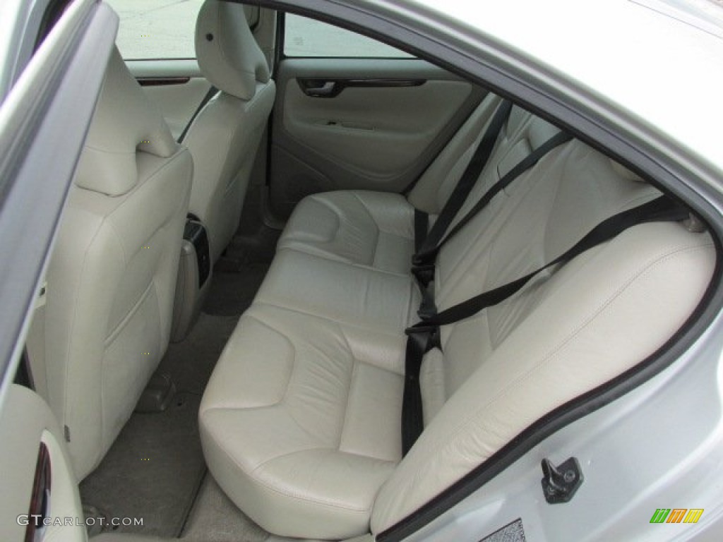 2005 Volvo S60 2.4 Interior Color Photos