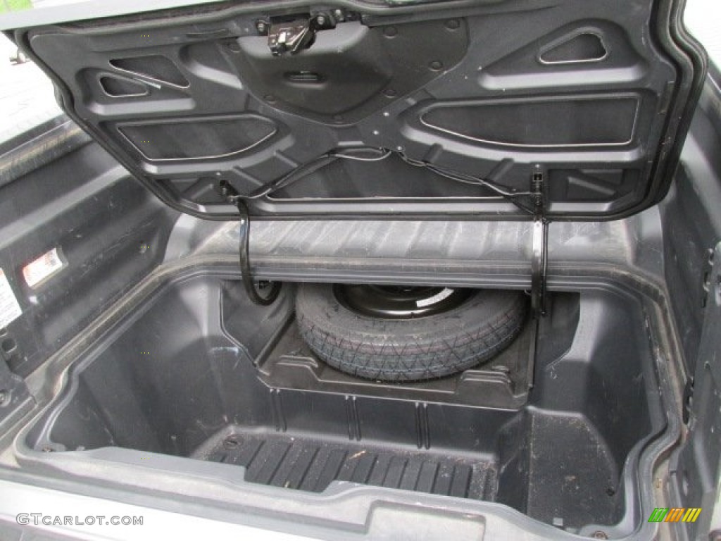 2011 Honda Ridgeline RTS Trunk Photos