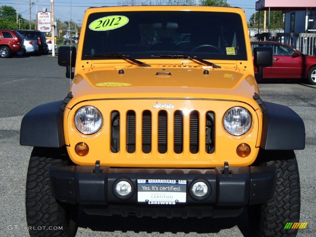 2012 Wrangler Unlimited Rubicon 4x4 - Dozer Yellow / Black photo #2