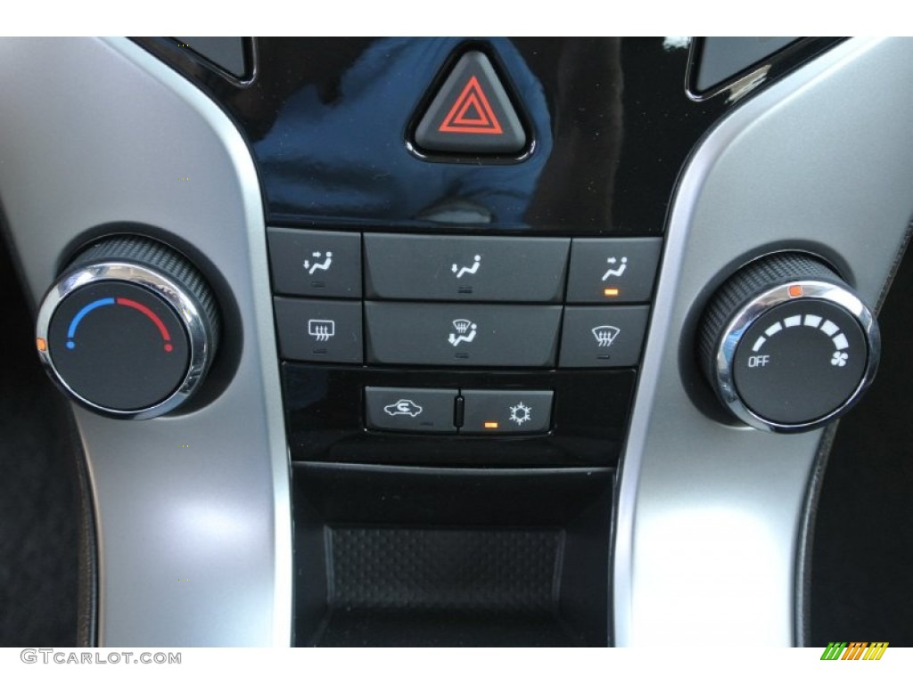 2013 Chevrolet Cruze LT Controls Photo #81099488