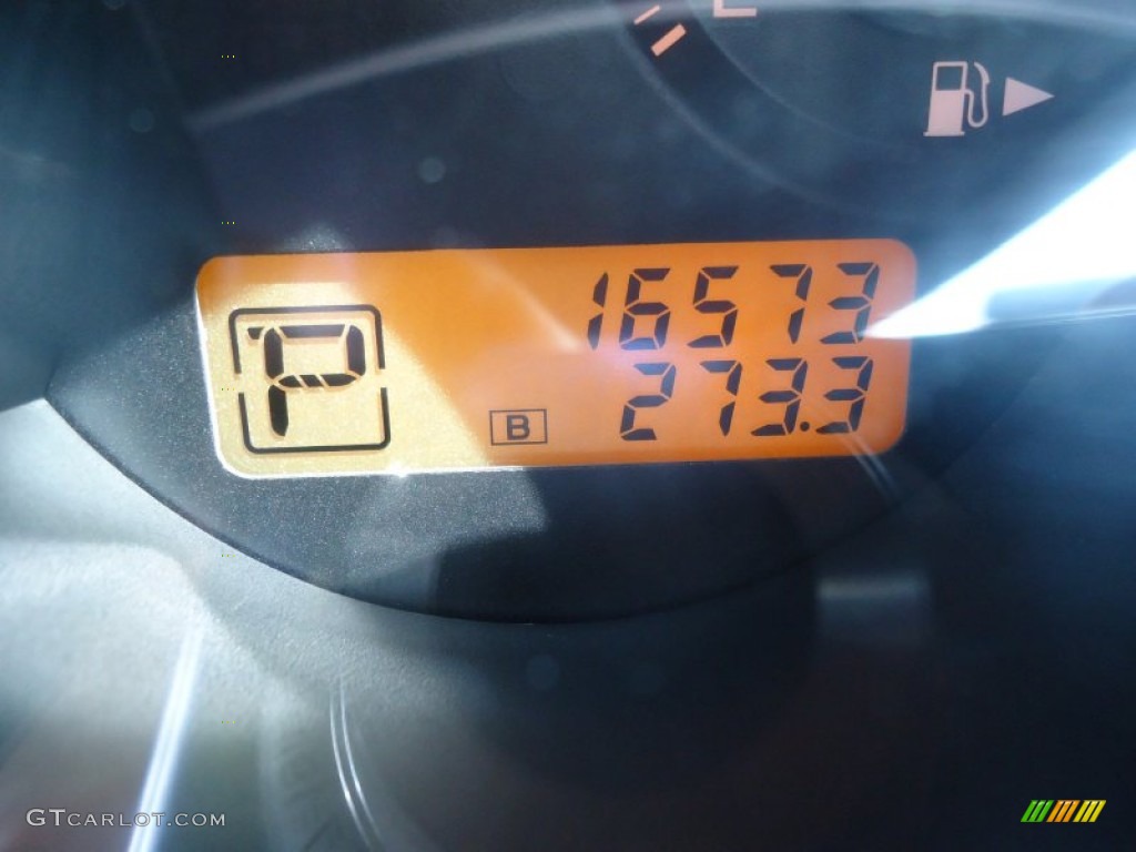 2009 Versa 1.8 S Hatchback - Blue Metallic / Charcoal photo #12