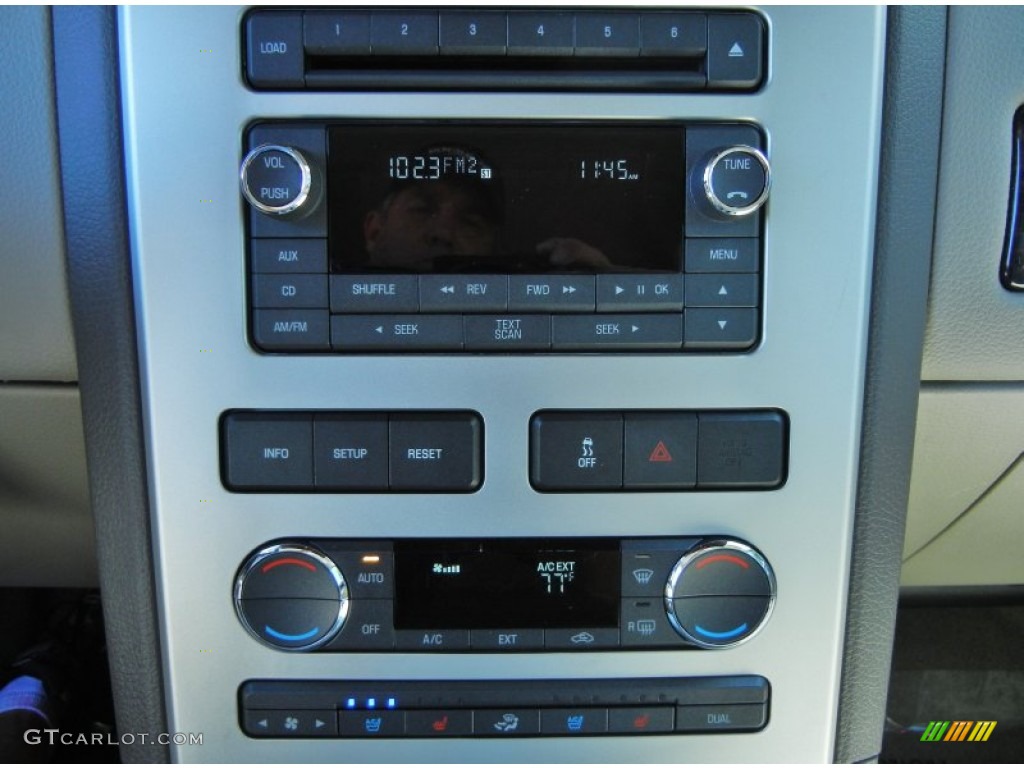 2009 Lincoln MKX Standard MKX Model Controls Photo #81101590