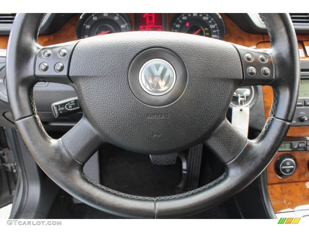 2006 Volkswagen Passat 3.6 Sedan Black Steering Wheel Photo #81101666