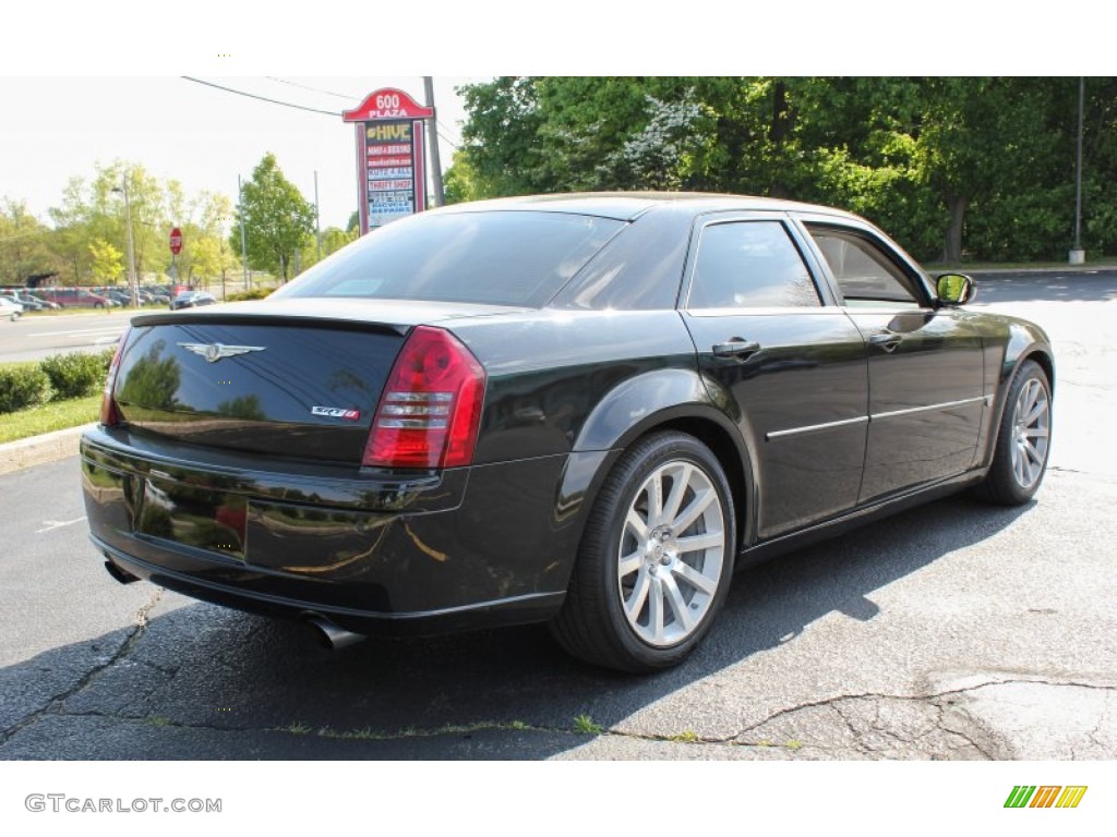 2006 300 C SRT8 - Brilliant Black Crystal Pearl / Dark Slate Gray/Light Graystone photo #6
