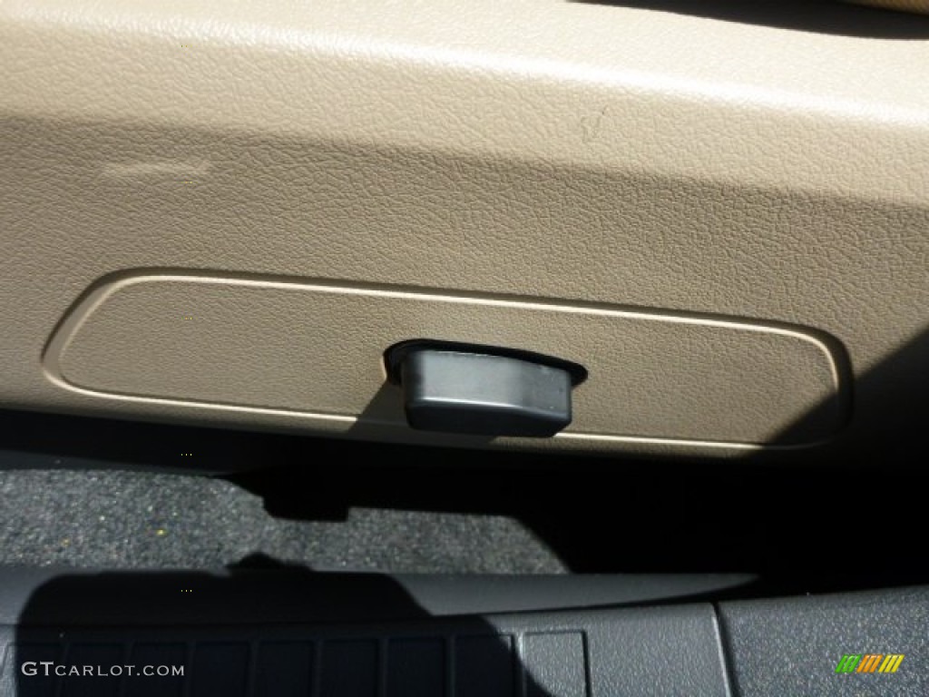 2014 Compass Limited 4x4 - True Blue Pearl / Dark Slate Gray/Light Pebble photo #15