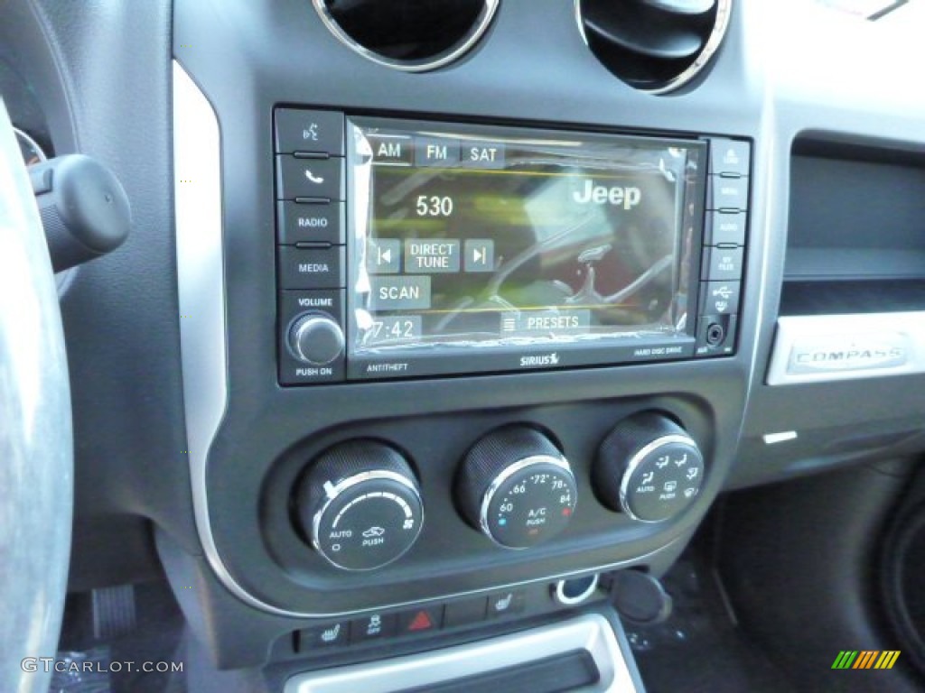 2014 Compass Limited 4x4 - True Blue Pearl / Dark Slate Gray/Light Pebble photo #19