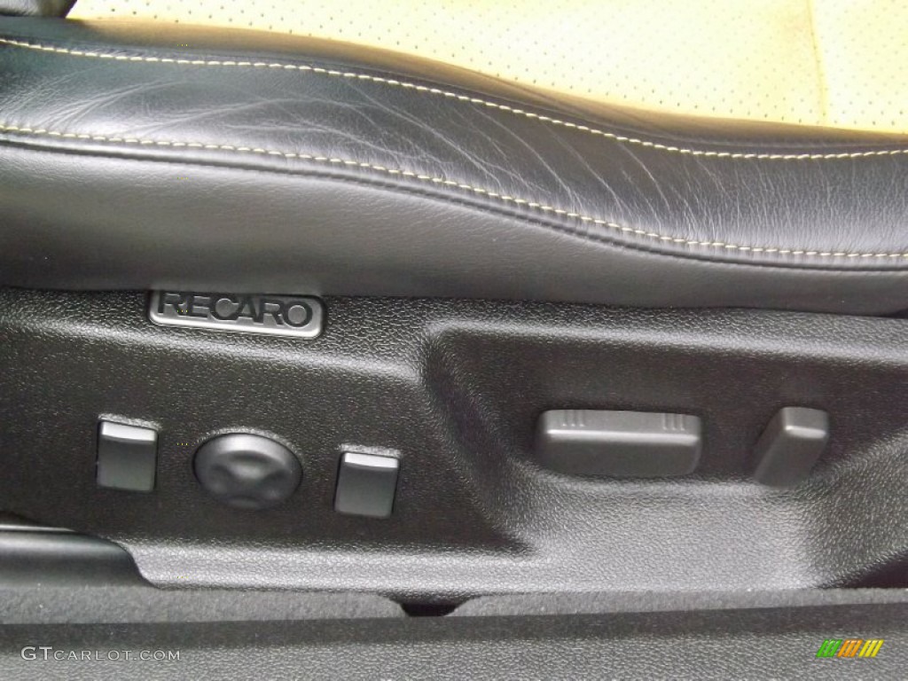 2011 Cadillac CTS -V Coupe Controls Photo #81104201