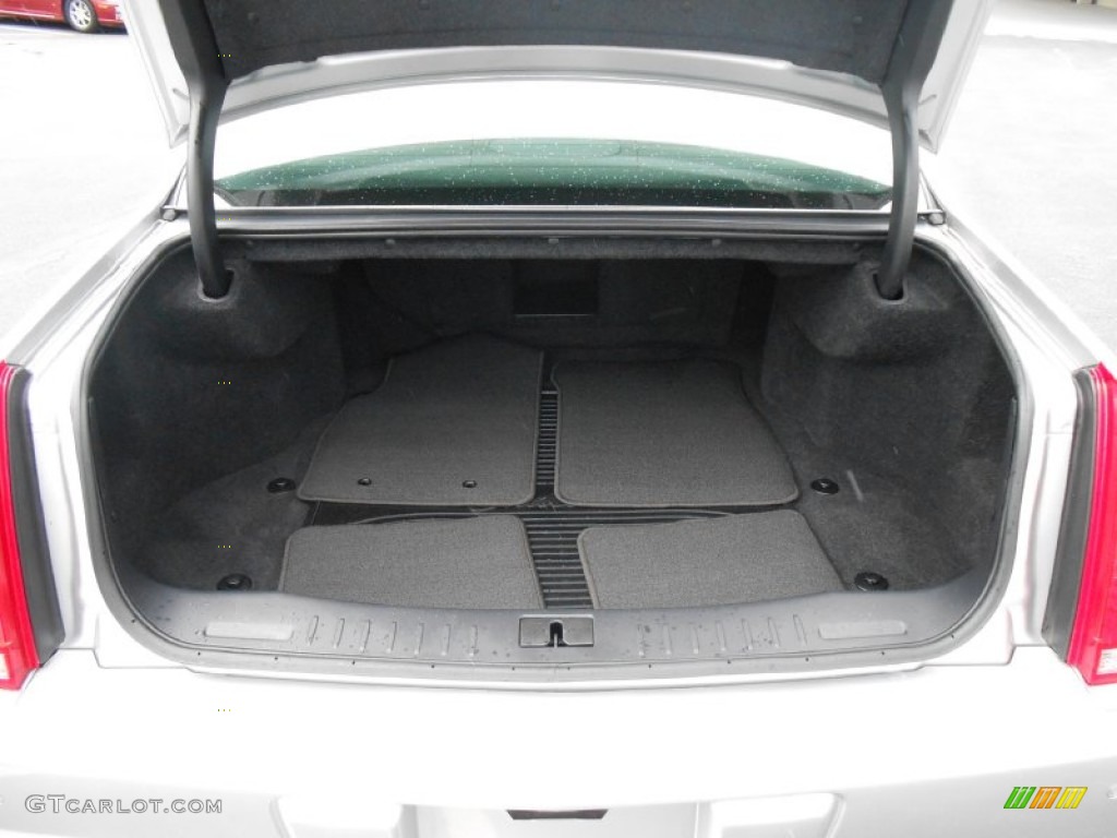 2011 Cadillac DTS Platinum Trunk Photos
