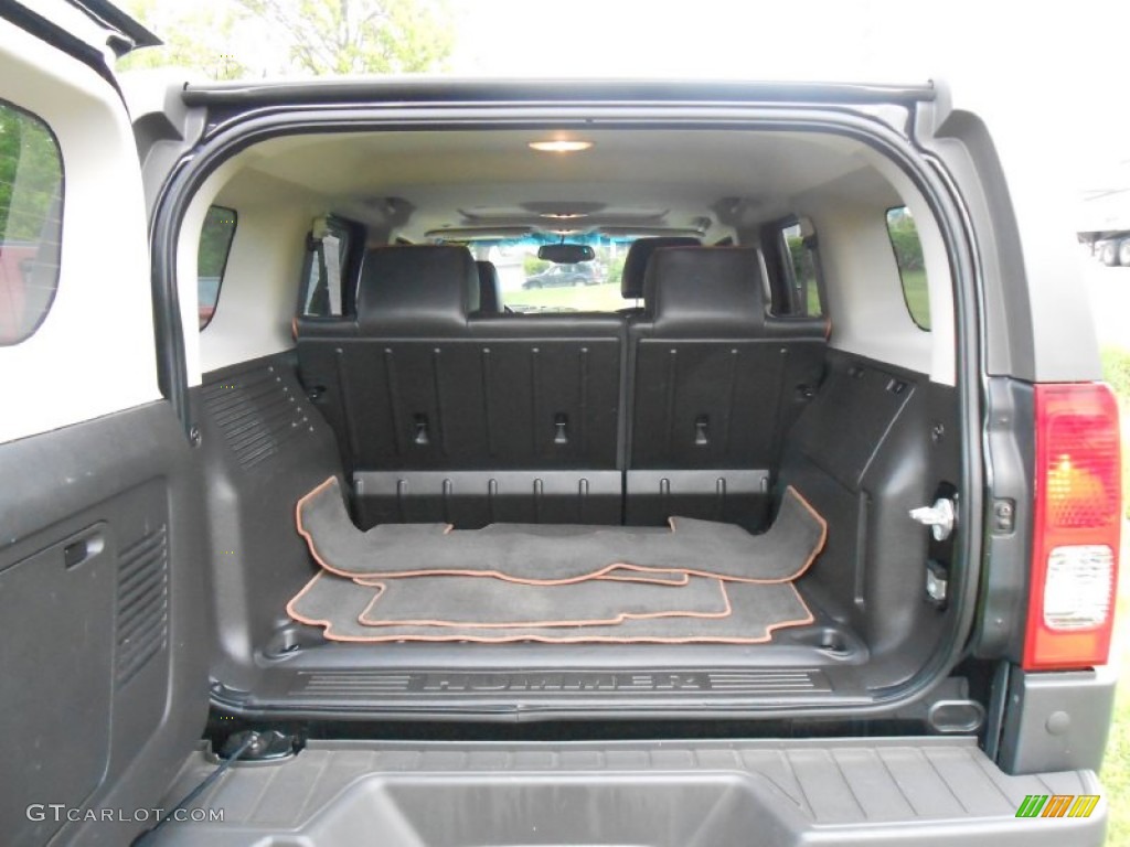 2009 Hummer H3 Standard H3 Model Trunk Photos