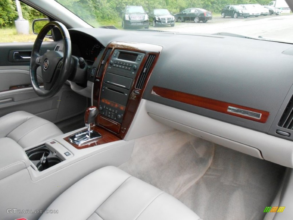 2007 Cadillac STS 4 V6 AWD Light Gray Dashboard Photo #81105894
