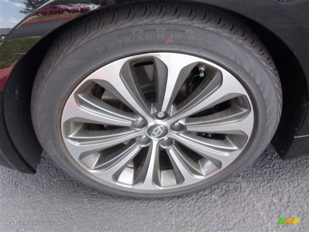 2013 Hyundai Genesis 5.0 R Spec Sedan Wheel Photo #81106503