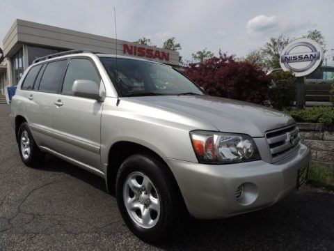 2004 Toyota Highlander I4 Data, Info and Specs