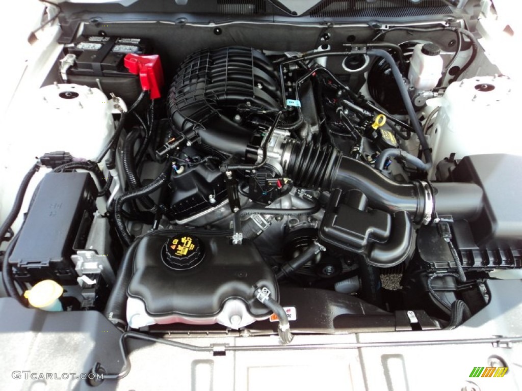 2013 Ford Mustang V6 Coupe 3.7 Liter DOHC 24-Valve Ti-VCT V6 Engine Photo #81108343