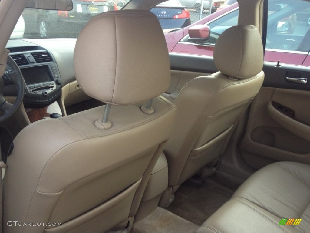 2007 Accord EX-L V6 Sedan - Taffeta White / Ivory photo #16