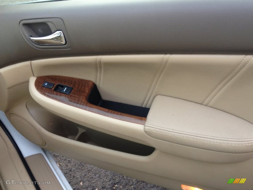 2007 Accord EX-L V6 Sedan - Taffeta White / Ivory photo #21