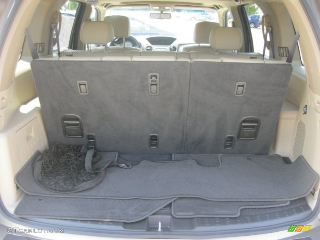 2011 Honda Pilot EX-L 4WD Trunk Photos