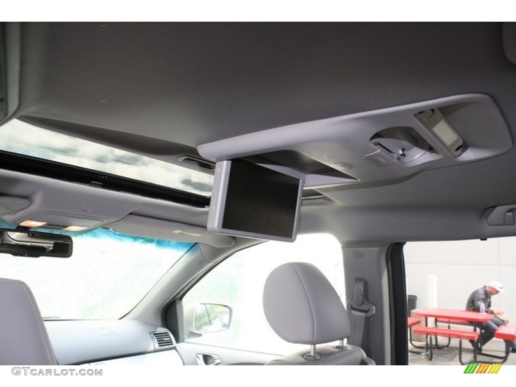 2009 Honda Odyssey EX-L Entertainment System Photo #81110440