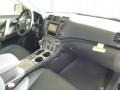 Black - Highlander SE 4WD Photo No. 10