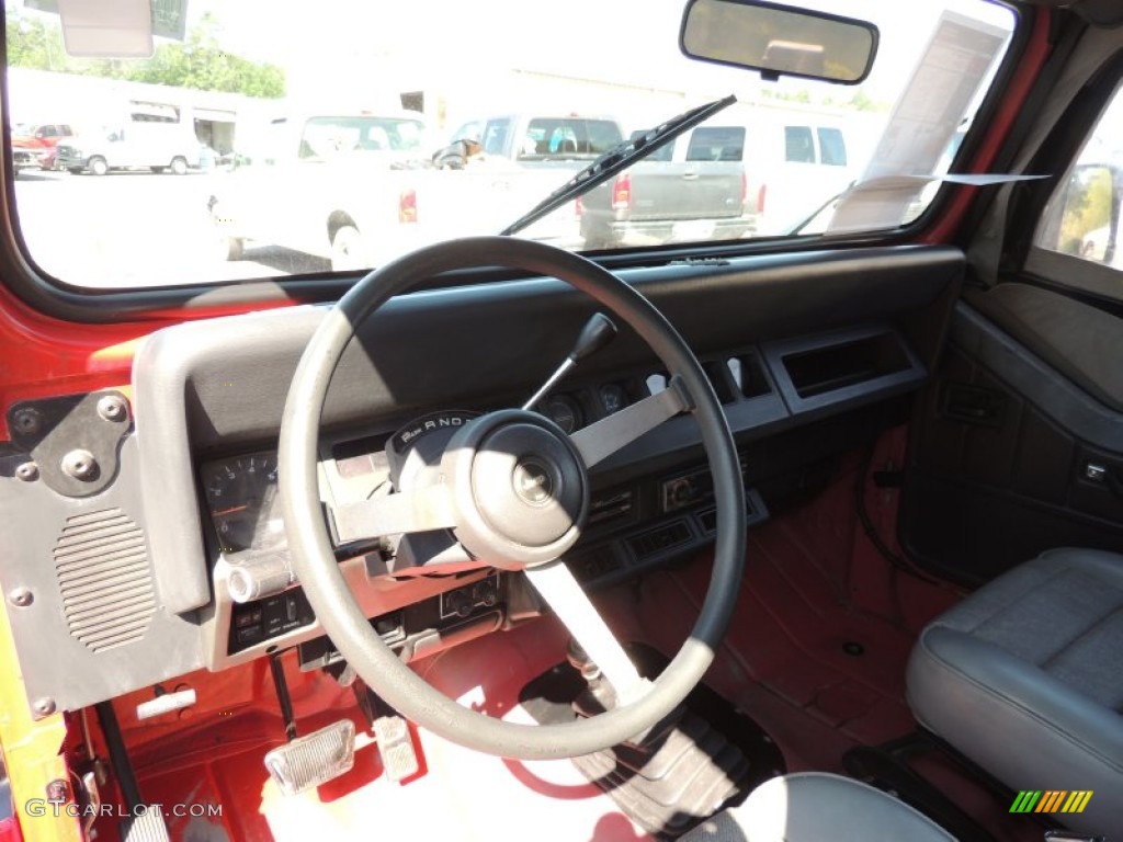 1995 Wrangler S 4x4 - Poppy Red / Gray photo #3
