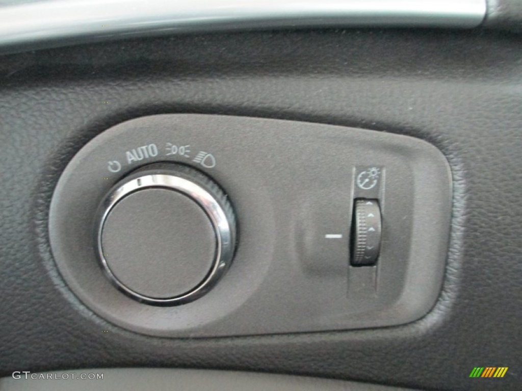 2010 Cadillac SRX V6 Controls Photo #81113969