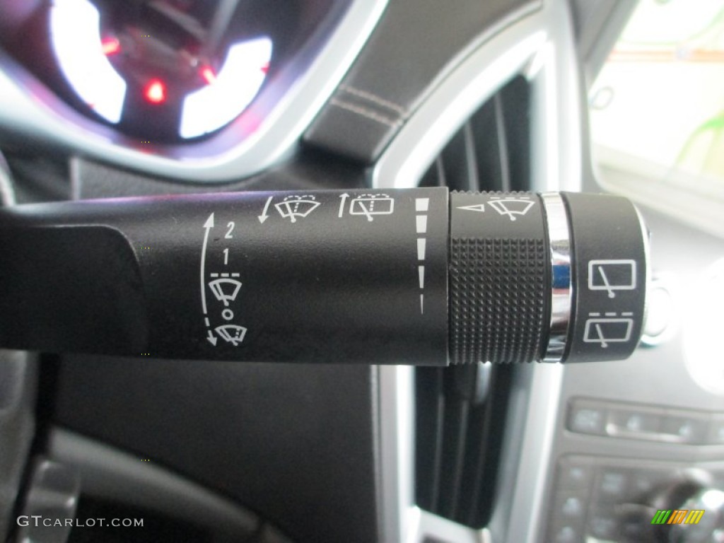2010 Cadillac SRX V6 Controls Photo #81114032