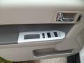 White Suede - Mariner V6 Premier 4WD Photo No. 18