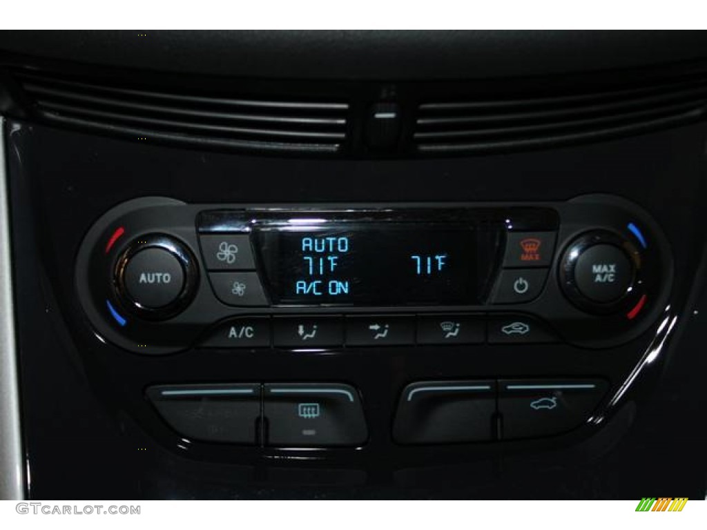 2013 Ford C-Max Hybrid SEL Controls Photos