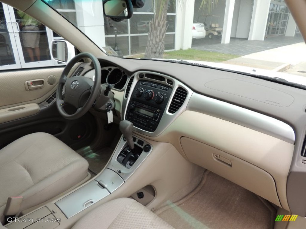 2004 Highlander V6 - Super White / Ivory photo #6
