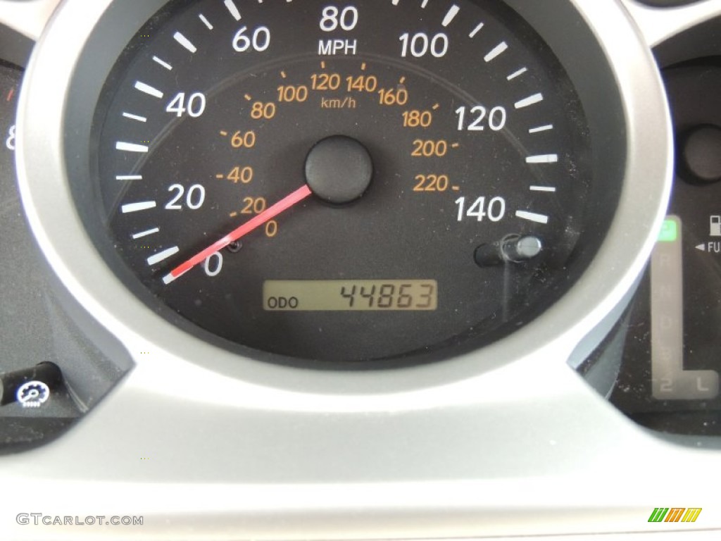 2004 Highlander V6 - Super White / Ivory photo #16