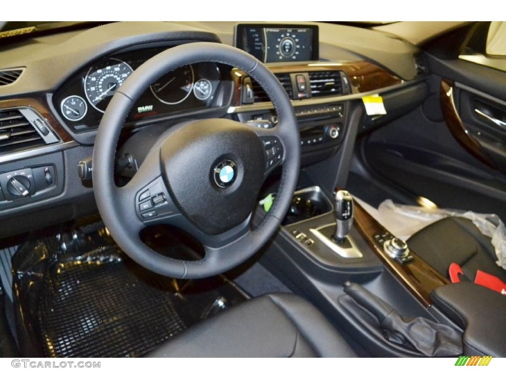 2013 BMW 3 Series 320i Sedan Black Dashboard Photo #81124676