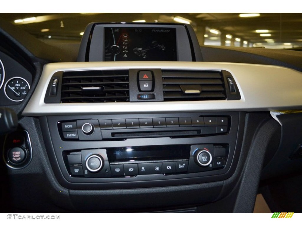 2013 BMW 3 Series 328i Sedan Controls Photo #81124808