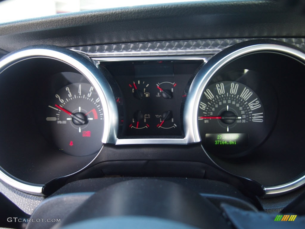 2008 Ford Mustang Bullitt Coupe Gauges Photo #81125798