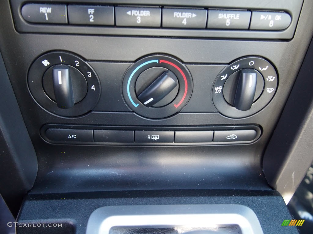 2008 Ford Mustang Bullitt Coupe Controls Photo #81125822