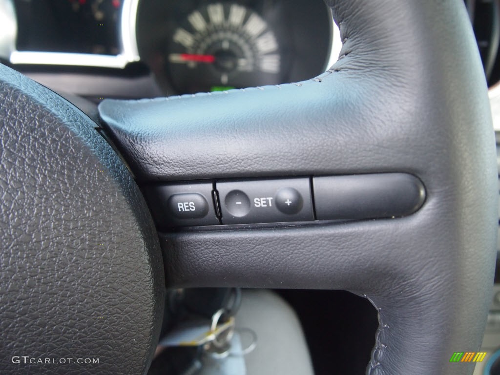 2008 Ford Mustang Bullitt Coupe Controls Photo #81125849