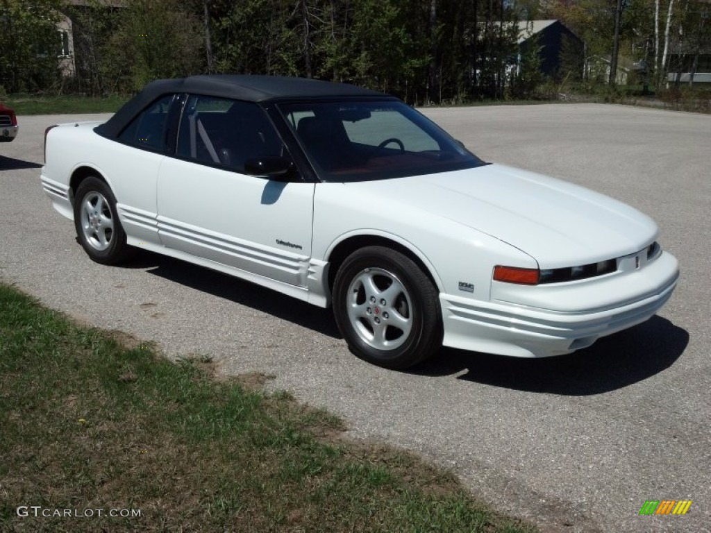 1994 Cutlass Supreme Convertible - Bright White / Burgundy photo #2