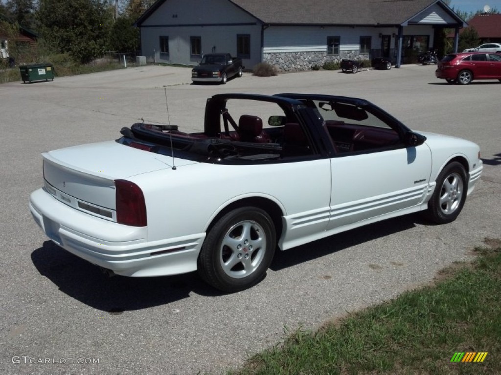 1994 Cutlass Supreme Convertible - Bright White / Burgundy photo #4