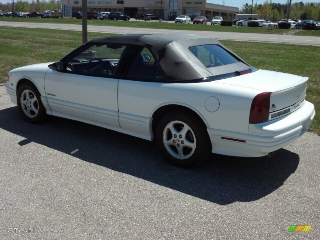1994 Cutlass Supreme Convertible - Bright White / Burgundy photo #5