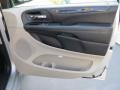 Bright Silver Metallic - Grand Caravan Crew Photo No. 24