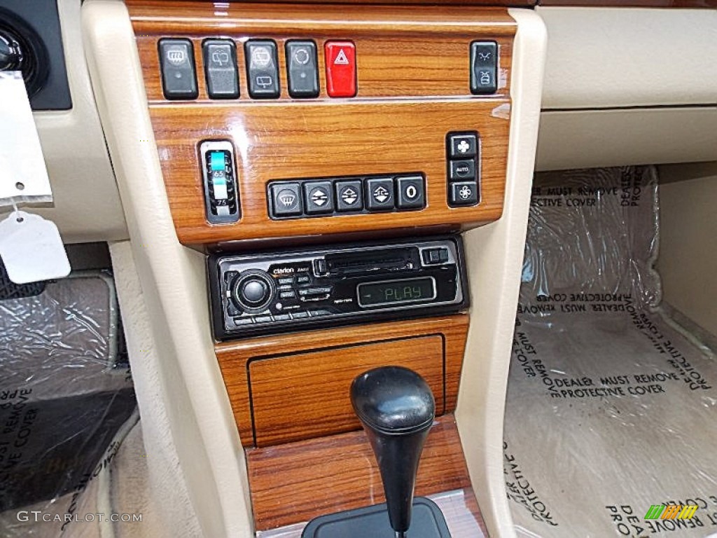 1992 Mercedes-Benz E Class 300 TE 4Matic Wagon Controls Photo #81129867