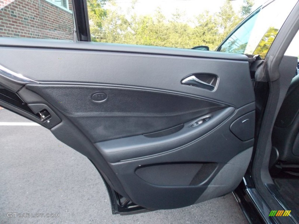 2007 Mercedes-Benz CLS 550 Black Door Panel Photo #81130523