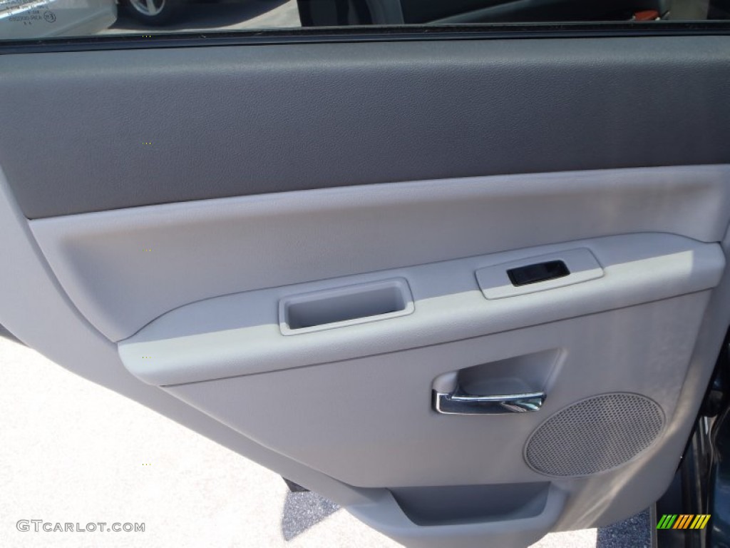 2005 Grand Cherokee Limited 4x4 - Deep Beryl Green Pearl / Dark Khaki/Light Graystone photo #25