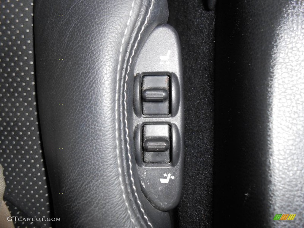 2009 Nissan 370Z Sport Touring Coupe Controls Photo #81132690