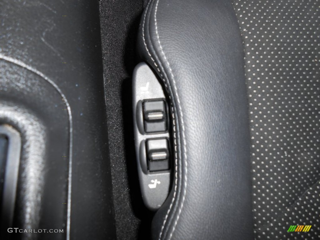 2009 Nissan 370Z Sport Touring Coupe Controls Photo #81132705