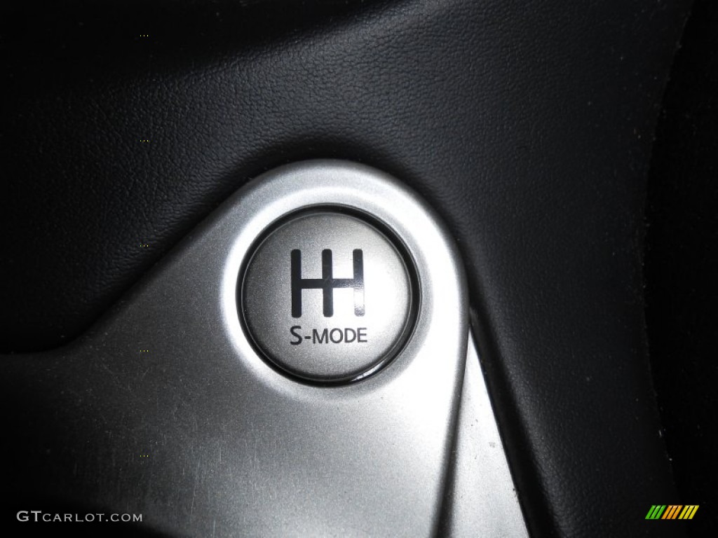 2009 Nissan 370Z Sport Touring Coupe Controls Photo #81132748