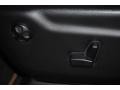 Brilliant Black Crystal Pearl - Grand Cherokee Overland Photo No. 15