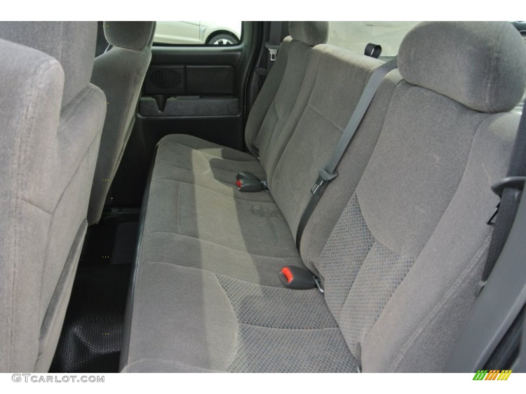 2006 Chevrolet Silverado 1500 LS Extended Cab Rear Seat Photo #81133995