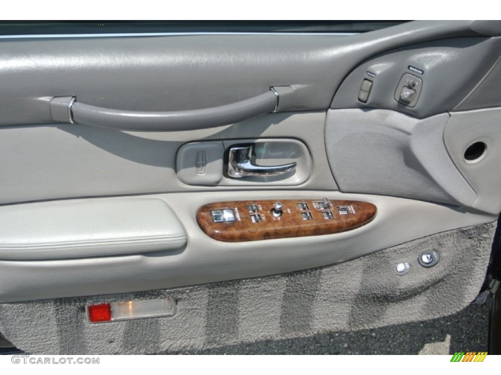 1997 Lincoln Town Car Signature Light Graphite Door Panel Photo #81134378