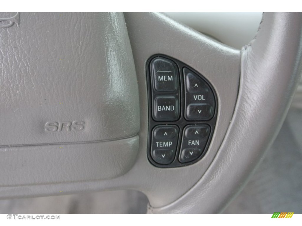 1997 Lincoln Town Car Signature Controls Photo #81134441