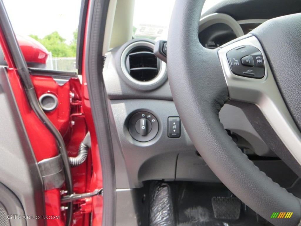 2013 Fiesta SE Hatchback - Ruby Red / Charcoal Black photo #33